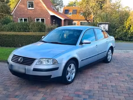 Volkswagen Passat 1.6 102