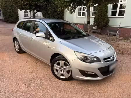 Opel Astra 1.6 CDTI 110