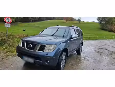 Nissan Pathfinder 2.5 dCi 174 4x4