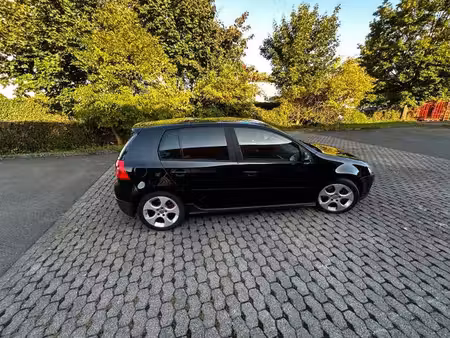 Volkswagen Golf GTI 2.0 200