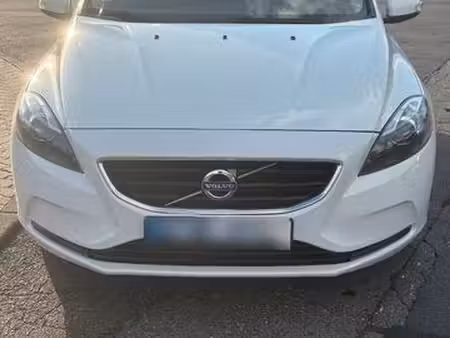 Volvo V40 D4 2.0 140