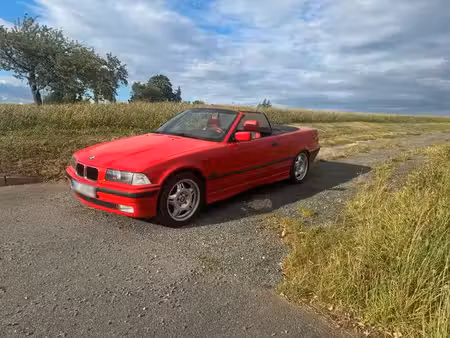 BMW Série 3 318i 1.8 115