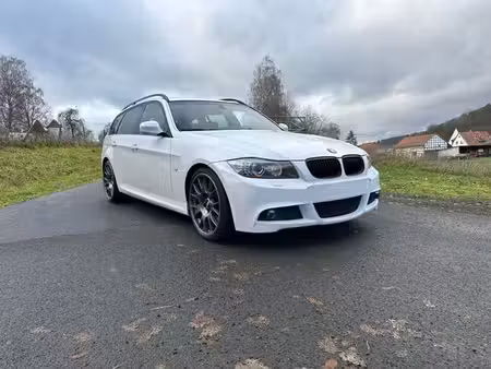 BMW Série 3 330d 3.0 245
