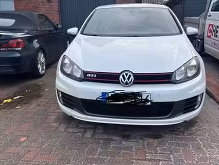 Volkswagen Golf GTI 2.0