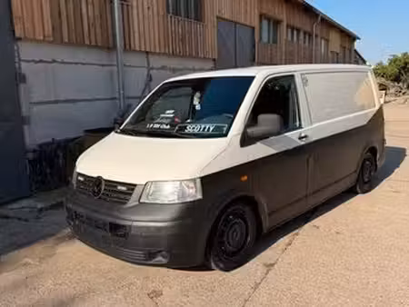 Volkswagen Transporter T5 1.9 TDI