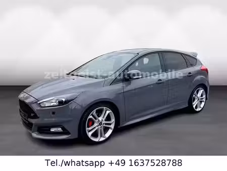 Ford Focus ST 2.0 250