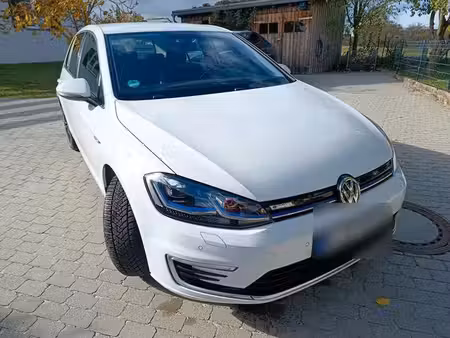 Volkswagen Golf 136