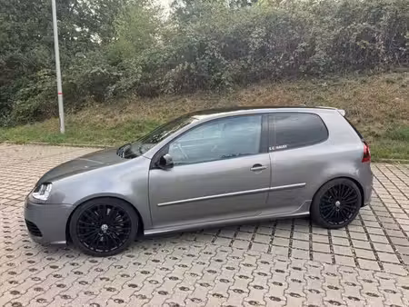 Volkswagen Golf R32 V6 3.2 250 4Motion