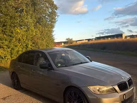 BMW Série 3 318d 2.0 143