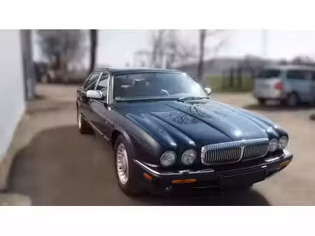Daimler XJ V8 4.0