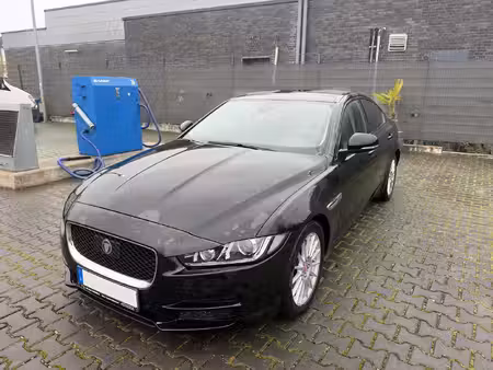 Jaguar XE D165 2.0 163 Prestige