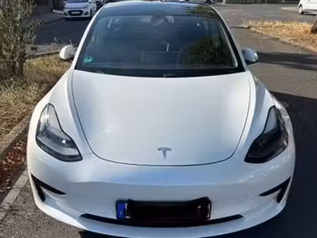 Tesla Model 3 Standard Plus 325