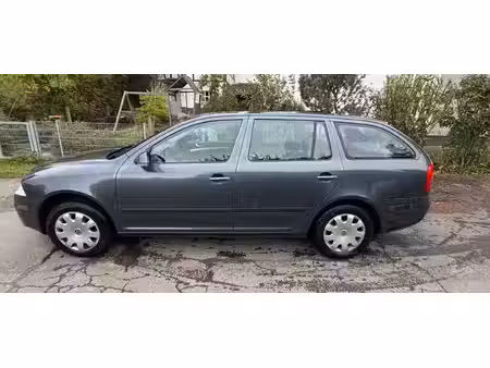 Škoda Octavia 1.6 102 Ambiente