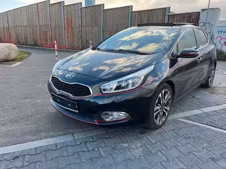 Kia Ceed 1.6 CRDi 128 Platinum