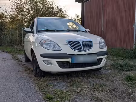 Lancia Ypsilon 1.2 80