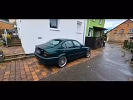 BMW Série 3 318i 1.9 118
