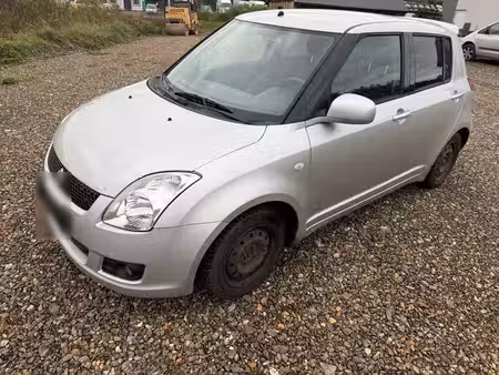 Suzuki Swift 1.3 92