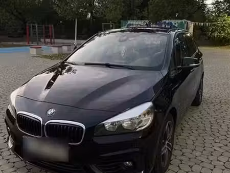 BMW Série 2 216d 1.5 116 Sport