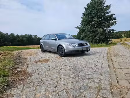 Audi A4 V6 2.5 TDI 180 quattro