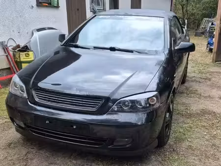 Opel Astra 2.2 125