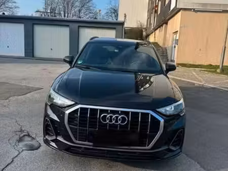 Audi Q3 35 TDI 2.0 TDI 150 S line