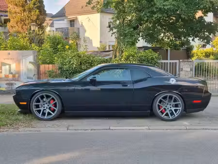 Dodge Challenger SRT