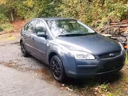 Ford Focus 1.6 100