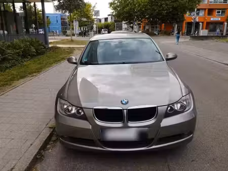 BMW Série 3 318i 2.0 143