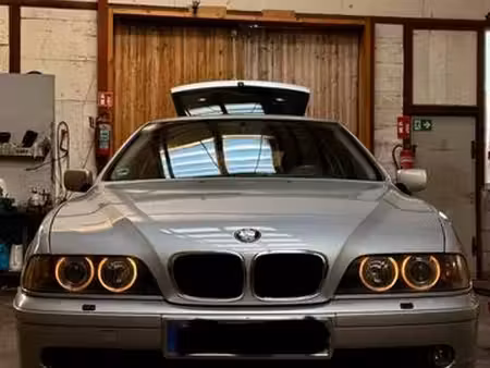 BMW Série 5 525d 2.5 143