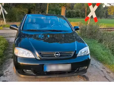 Opel Astra 2.2 147