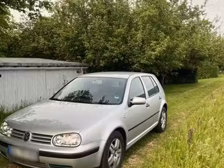 Volkswagen Golf 1.4 75 L