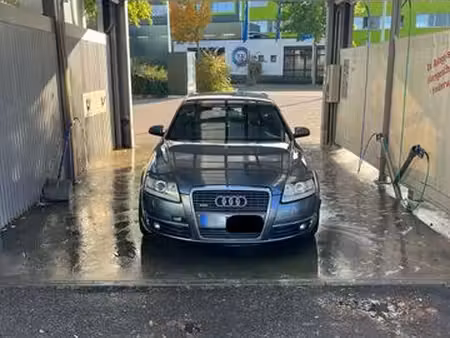 Audi A6 quattro