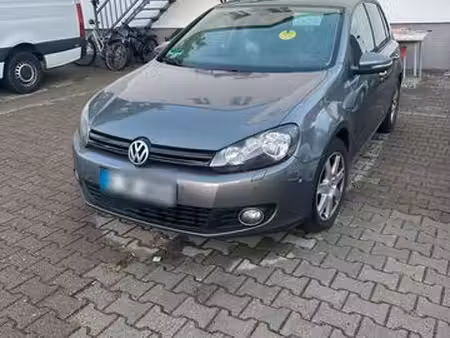 Volkswagen Golf 1.6 TDI 105