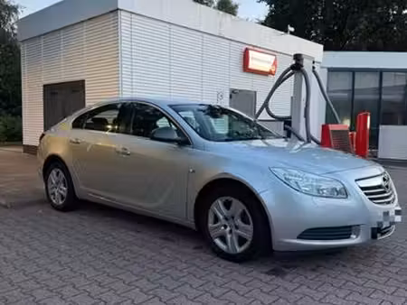 Opel Insignia 1.8 140