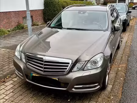 Mercedes-Benz Classe E E 220 2.1 CDI 170