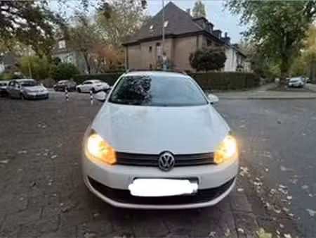 Volkswagen Golf 2.0 TDI 140