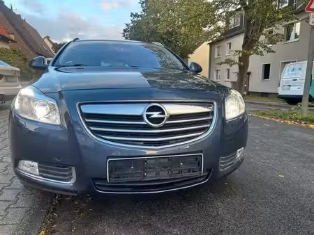 Opel Insignia 2.0 T 220 Cosmo 4x4