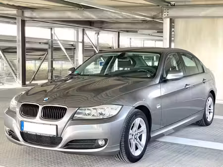 BMW Série 3 318i 2.0 143