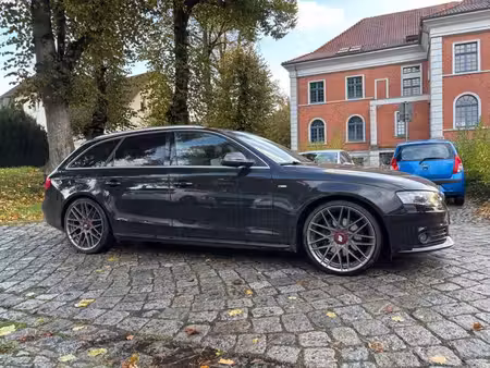 Audi A4 V6 2.7 TDI 190 S line