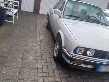 BMW Série 3 320i