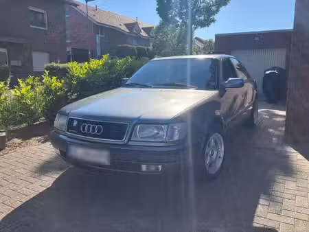 Audi 100 V6 2.8