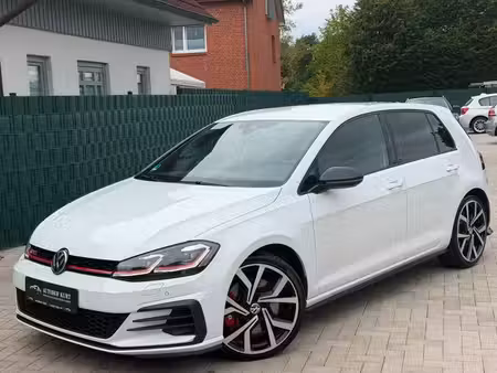Volkswagen Golf GTI 2.0 Performance