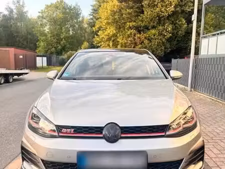 Volkswagen Golf GTI 2.0