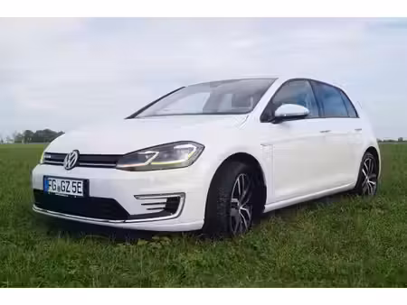 Volkswagen Golf 136