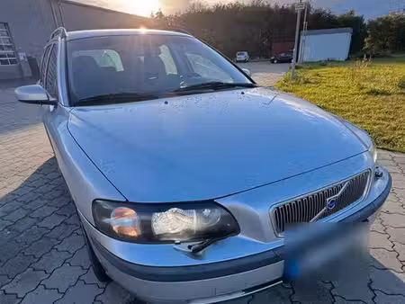 Volvo V70 2.4 140