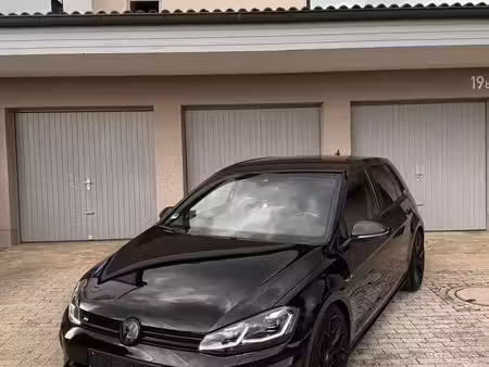 Volkswagen Golf R 2.0 TSI 300 Performance 4Motion