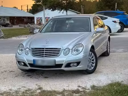 Mercedes-Benz Classe E E 320 V6 3.0 224