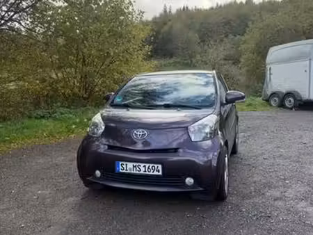 Toyota IQ 1.0 VTi 68