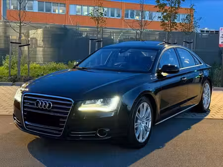 Audi A8 V8 4.2 quattro