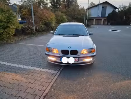 BMW Série 3 320d 2.0 136